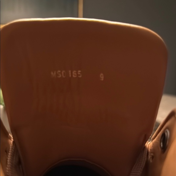 Louis Vuitton Brown High-Top Sneakers Suede Extremely Rare Excellent Condition - Picture 5 of 10